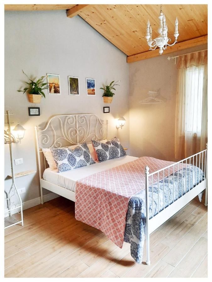 La Casina Panzió Trecasali Kültér fotó